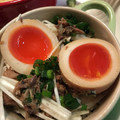 こつゆ514's cooksnap of when they made 長ネギとサバ缶漬け半熟煮卵丼♪.