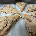 クックKWTBSA☆'s cooksnap of when they made お正月リメイク！ 材料4つ黒豆スコーン.