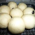 sashimi343's cooksnap of when they made 炊飯器でまんまる八つ子のお豆腐パン.