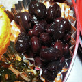 ameうめ's cooksnap of when they made 甘さ控えめ黒豆煮.