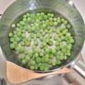 tamago大好き's cooksnap of when they made えんどう豆をシワにならずキレイに茹でる♡.
