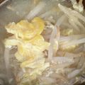 ひぃちゃんひー's cooksnap of when they made ほっこり簡単☆もやしと卵の生姜スープ.