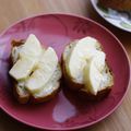 ガメコ's cooksnap of when they made りんご＆サワークリームトースト.