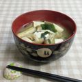 umemodoki's cooksnap of when they made 油揚げとしめじ豆腐わかめのお味噌汁☆.