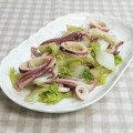umemodoki's cooksnap of when they made 今が旬！いかと白菜のニンニク醤油炒め.