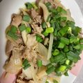 初心者モト's cooksnap of when they made 簡単☆豚バラと玉ねぎのポン酢炒め.