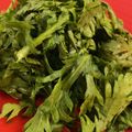 nyaoppi's cooksnap of when they made 春菊だけ☆サラダ.