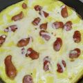 mijko's cooksnap of when they made ☆パリッとソーセージのオープンオムレツ☆.
