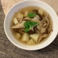 caruga's cooksnap of when they made ダシいらずのじゃがいもきのこスープ.