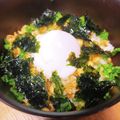 tekkokko☆'s cooksnap of when they made 我が家の節約ごはん★揚げ玉入り温玉丼.