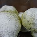 yunaochan's cooksnap of when they made きれいな緑のバジルパン.