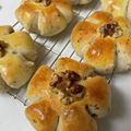 居候です。's cooksnap of when they made 簡単てごね♡ もっちりくるみパン.