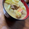 はなくど飲兵衛's cooksnap of when they made キャベツで豚汁　バター　七味を添えて.