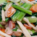 ☆とん吉☆'s cooksnap of when they made ほうれん草とキノコのホワイトソース炒め.
