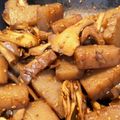 Ganna's cooksnap of when they made 簡単！まいたけとこんにゃくの甘辛炒め.