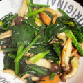 レナヒナ's cooksnap of when they made ほうれん草とソーセージとエリンギの炒め物.