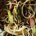 canadawhistler's cooksnap of when they made 豚肉と菜の花のトマトソースパスタ.