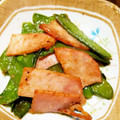 しゅがーぐらいだー's cooksnap of when they made お弁当に♪簡単絹さやとハムのマヨ炒め☆.