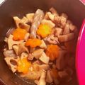 トモ２'s cooksnap of when they made staubで♪お食い初めやおせちに筑前煮.