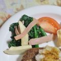 mmameco's cooksnap of when they made ちぢみほうれん草とハムの簡単炒め物.
