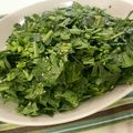 yukathinn's cooksnap of when they made 春菊のチョレギサラダ.