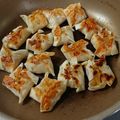 イザメ's cooksnap of when they made 餃子の皮で簡単♡プチアップルパイ.₊♪.
