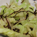 ABOママ☆'s cooksnap of when they made 蒸しキャベツとえのきの塩こんぶ和え.
