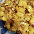 Nairobidog's cooksnap of when they made インド料理カリフラワー炒め（アルーゴビ）.