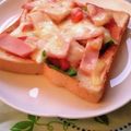 花時計咲いた's cooksnap of when they made 冷凍ＯＫ！簡単ピザトースト.
