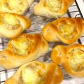 stot's cooksnap of when they made 小窓の惣菜パン.