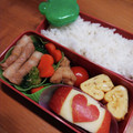くまぴこ222's cooksnap of when they made お弁当に(◕‿◕✿簡単りんごの飾り切り.