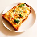 mayurich's cooksnap of when they made ポテトサラダのチーズトースト.