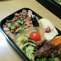 クックI7I5L1☆'s cooksnap of when they made おひとりさまの鮭フレークとひじきおにぎり.