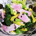 もにゃっこ's cooksnap of when they made 時短！ほうれん草ベーコンコーンバター醤油.