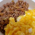 ゆうまいズ's cooksnap of when they made 牛肉ミンチの二色丼　美味しすぎるので注意.