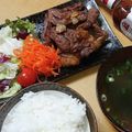 2児ママみきてぃ's cooksnap of when they made シェフ直伝！サイコロステーキの焼き方だ！.