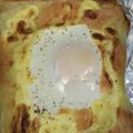 ひぃちゃんひー's cooksnap of when they made 卵トースト ふんわり.