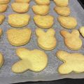 cyurastar's cooksnap of when they made ♡バレンタインに！基本の型抜きクッキー♡.
