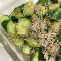 Mitsukiみつき's cooksnap of when they made 簡単過ぎ！！きゅうりのとろろ昆布和え.