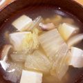 ママメイン！時々子供's cooksnap of when they made 白菜と椎茸と豆腐の味噌汁.