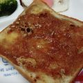 お魚キッチン's cooksnap of when they made まるで安倍川もち～♪黒蜜★きな粉トースト.