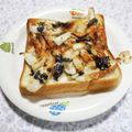 ＠迷子＠'s cooksnap of when they made ❁ボリューミーちくわ海苔ごまマヨトースト.
