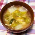 わたさな2016's cooksnap of when they made 生姜たっぷり白菜と揚げのお味噌汁。.