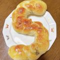 maru32's cooksnap of when they made HBで簡単！三つ編みレーズンパン＊.