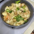 ぱみゅれ's cooksnap of when they made オイマヨガーリックでカブ海老こってり炒め.