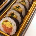 kinako10's cooksnap of when they made 巻き寿司の綺麗な切り方.