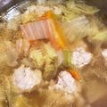 MEME72's cooksnap of when they made 簡単肉だんごの白菜はるさめスープ.