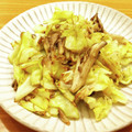 かなりんココりん's cooksnap of when they made キャベツと舞茸の塩バター炒め.