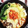 こびーラブ's cooksnap of when they made サッポロ一番 豚キムチみそなべ.