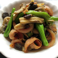 Rick_t's cooksnap of when they made 平茸とソーセージのカレー風味炒め.